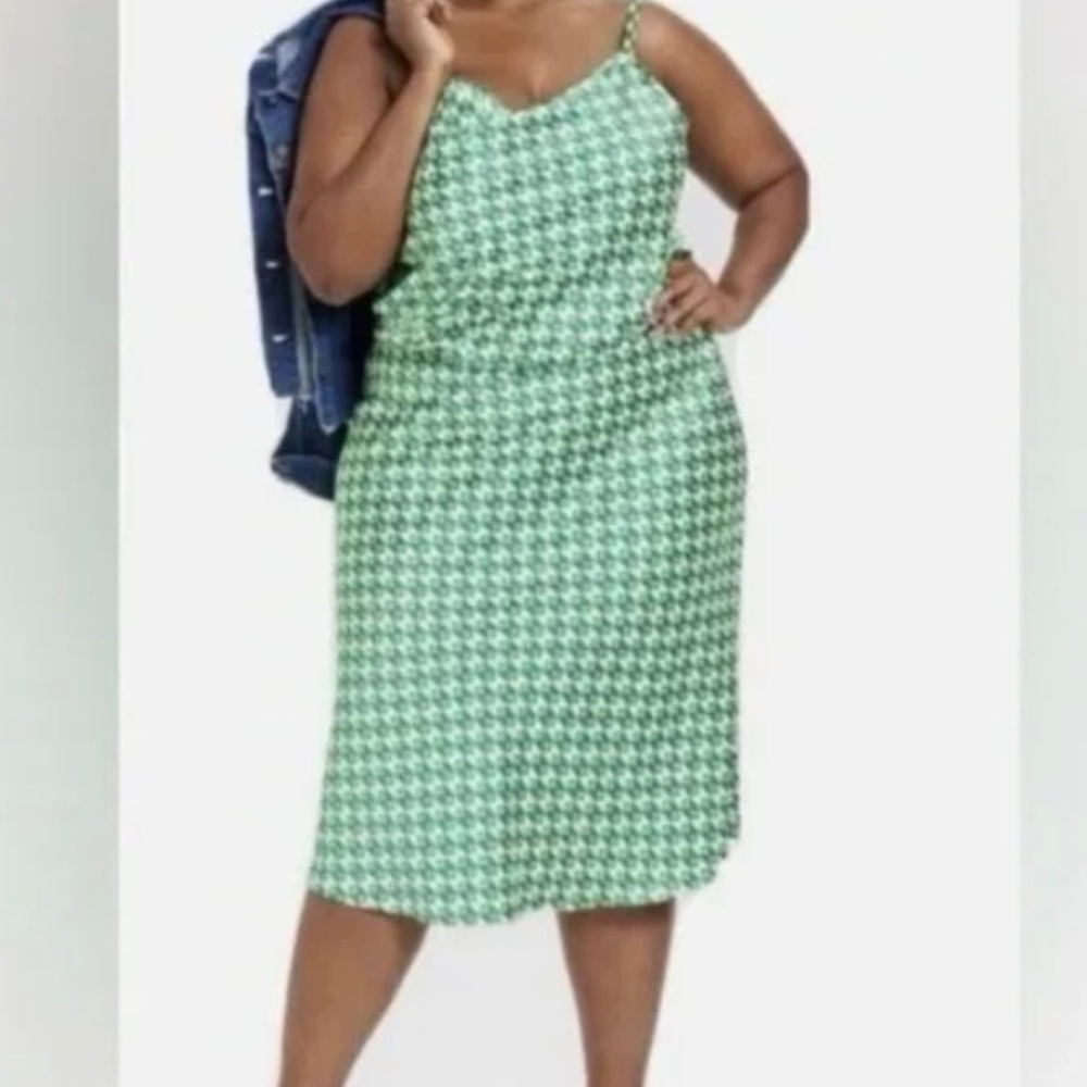 Ava & Viv Green Satin Geometric Dress XXL